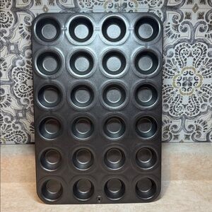 Pampered Chef Non-Stick Mini Muffin Pan